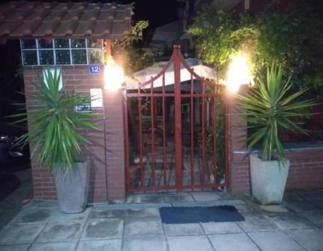 Blue Moon Accommodation Nea Michaniona Zewnętrze zdjęcie